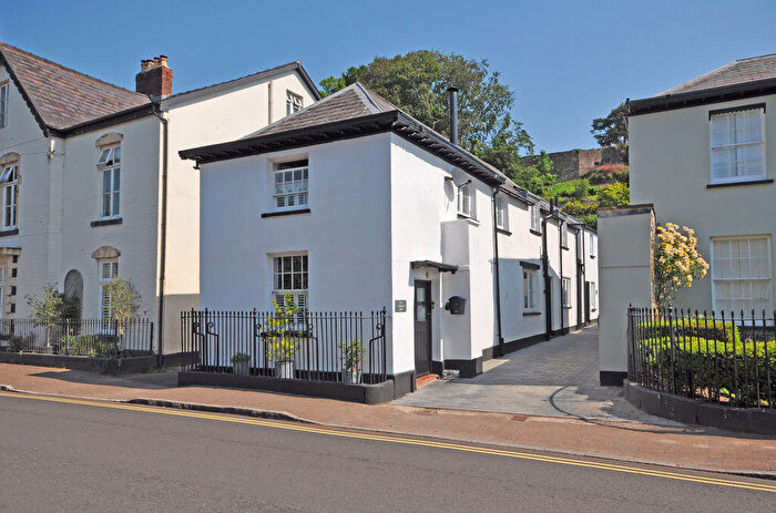 4 Bedroom Detached House For Sale In Porthycarne Street, Usk, NP15