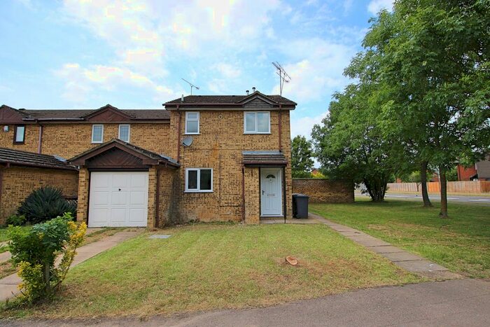 1 Bedroom Terraced House To Rent In Harlestone Close, Luton, Bedfordshire, LU3