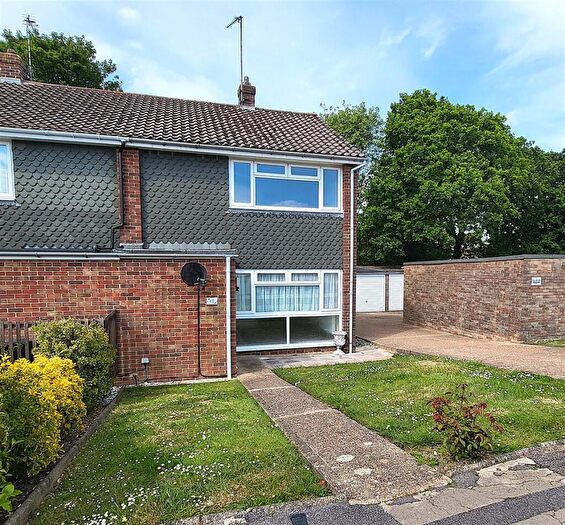 2 Bedroom End Of Terrace House To Rent In Harmers Hay Road, Hailsham, BN27