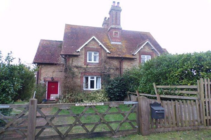 3 Bedroom Property To Rent In Lodge Lane, Brockenhurst, SO42