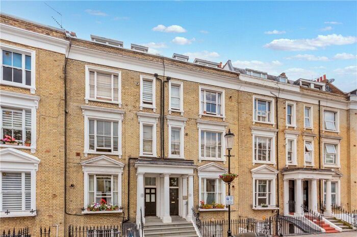 2 Bedroom Flat For Sale In Eardley Crescent, London, SW5