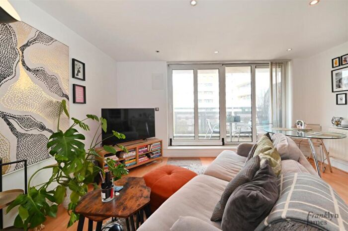 1 Bedroom Flat To Rent In Tradewinds, Wards Wharf Approach, London, E16
