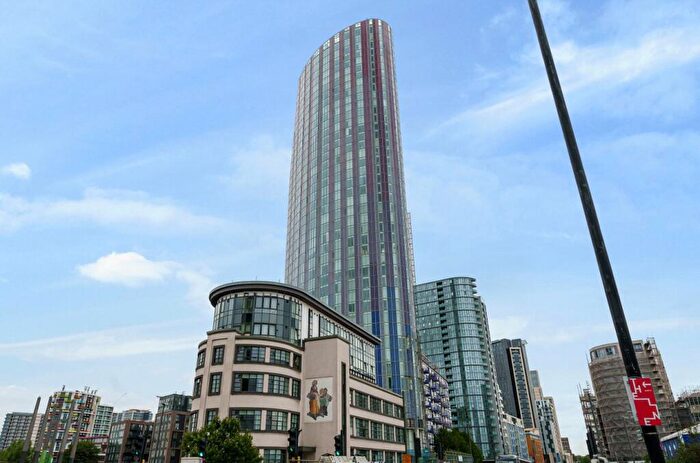 2 Bedroom Apartment To Rent In High Street, London, E15