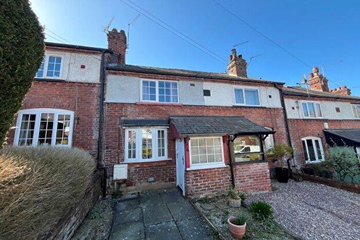 2 Bedroom Property To Rent In Moordale Road, Knutsford, WA16