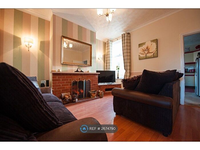 2 Bedroom Terraced House To Rent In Beatrice Road, Leicester, LE3