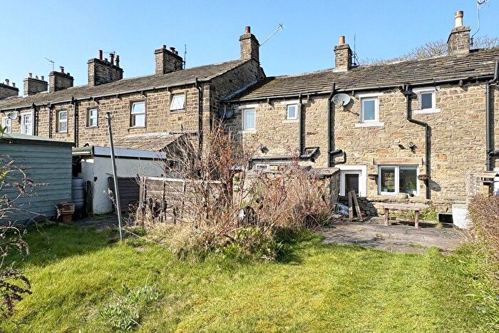 1 Bedroom Terraced House For Sale In River Place, Gargrave, Skipton, North Yorkshire, BD23