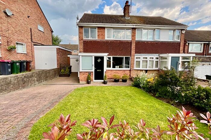 3 Bedroom Semi-Detached House For Sale In Partridge Place, Aston, Sheffield, S26