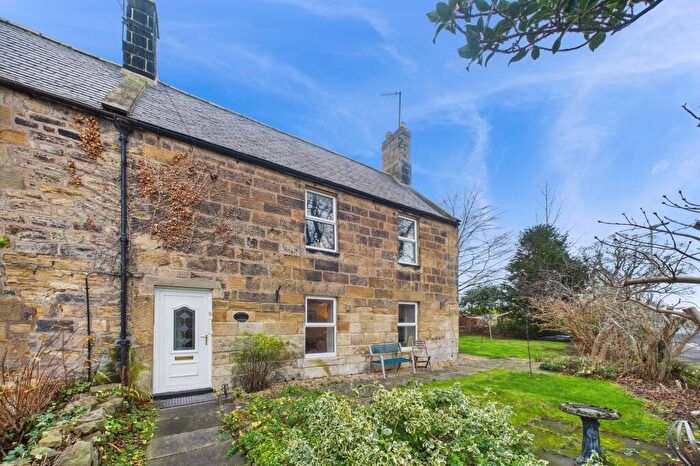 4 Bedroom Semi-Detached House For Sale In Lesbury, Alnwick, NE66