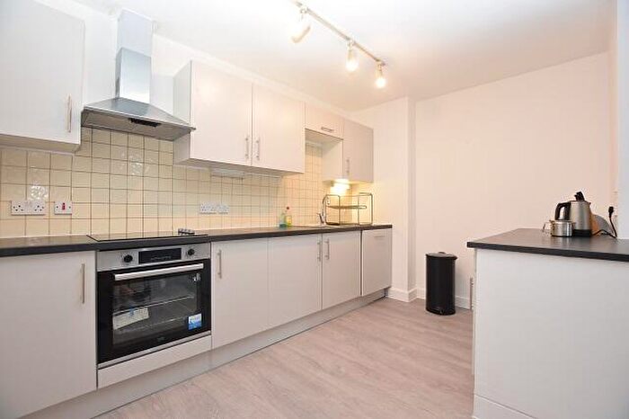 2 Bedroom Apartment To Rent In Cracknell, Riverside Exchange, Millsands, S3