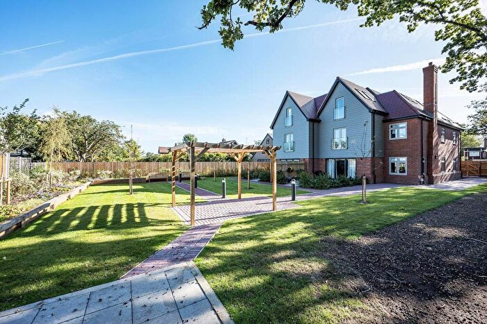 2 Bedroom Apartment For Sale In Oak Tree Place, Tanworth Lane, B90