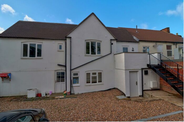2 Bedroom Apartment To Rent In New Road, Princes Risborough, HP27