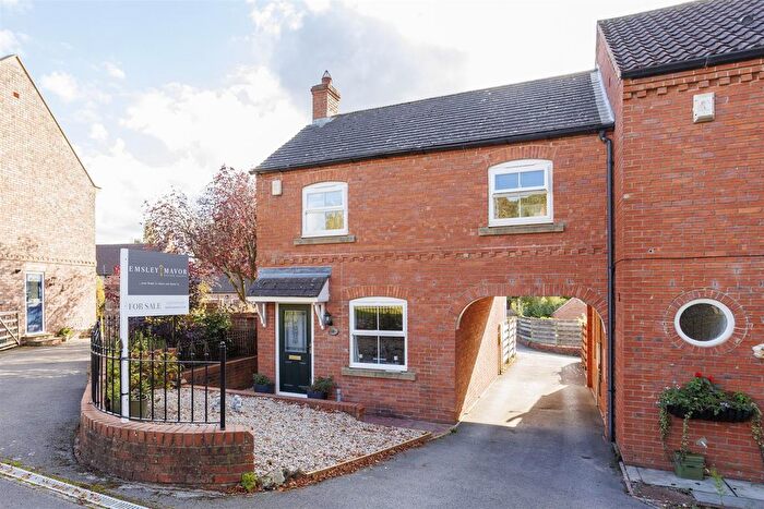3 Bedroom Link Detached House For Sale In Lime Tree Avenue, Easingwold, York, YO61