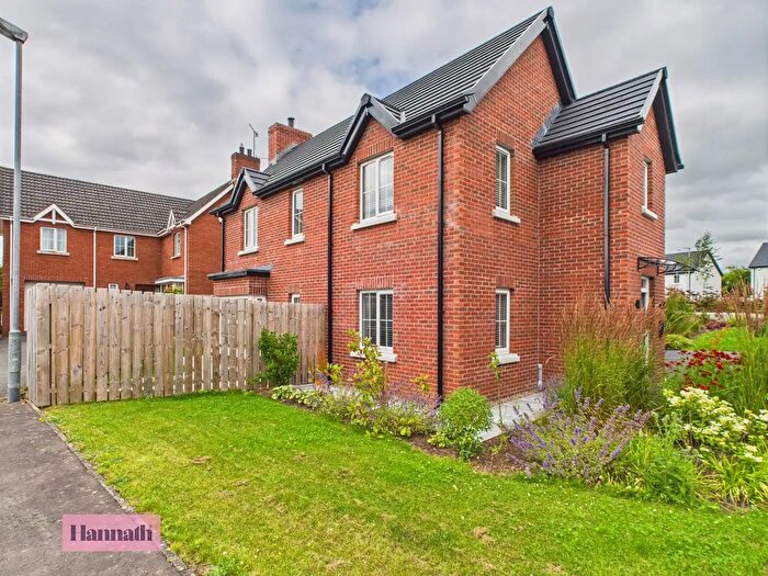 4 Bedroom Detached House For Sale In Toberhewny Lodge, Craigavon, BT66