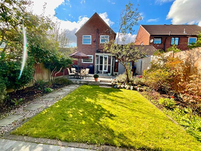 3 Bedroom Detached House For Sale In Ashbury Close, Norton, Runcorn, WA7