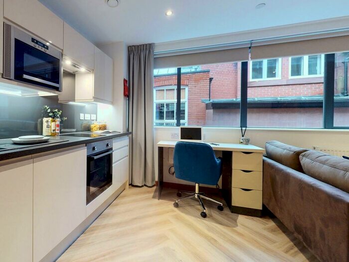 Apartment To Rent In Apt, Live Oasis Deansgate #, M2