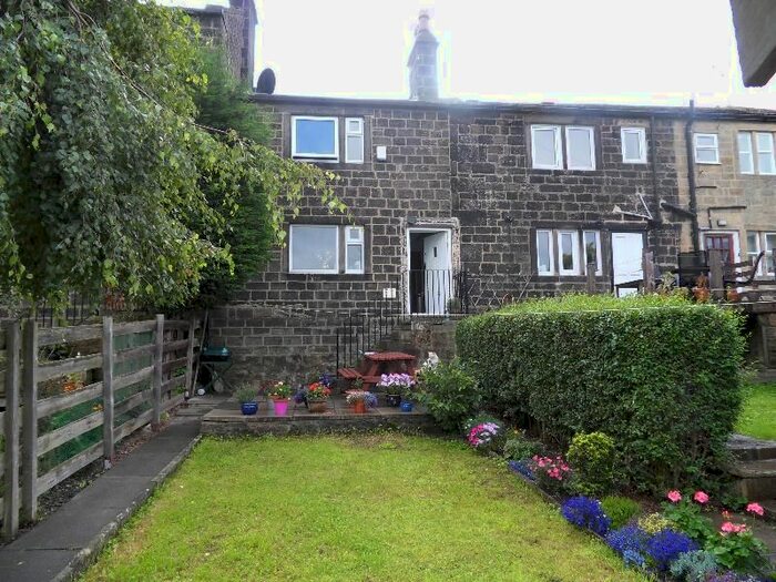 2 Bedroom Terraced House To Rent In Long Row, Horsforth, Leeds, LS18