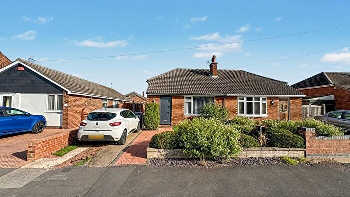 2 Bedroom Bungalow For Sale In Broadway, North Hykeham, Lincoln, LN6