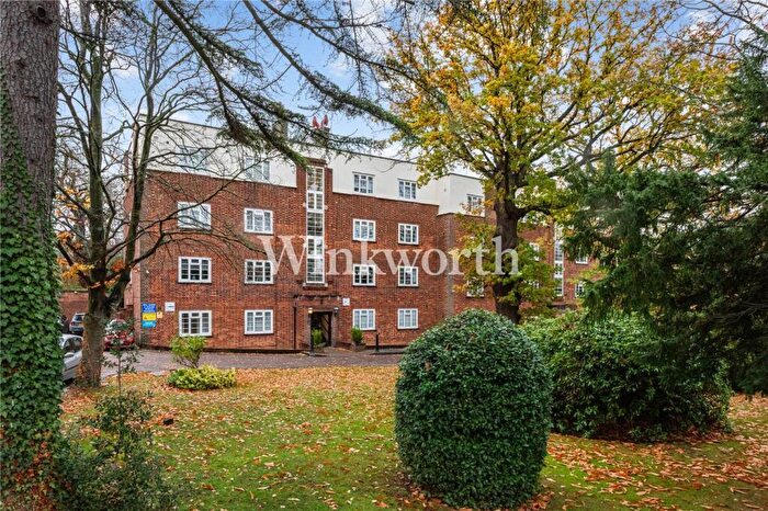 2 Bedroom Apartment For Sale In Manor Court, High Street, London, N14