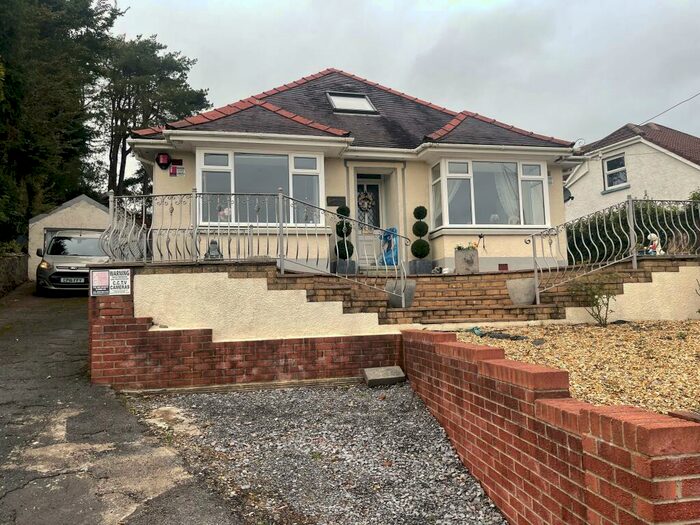 4 Bedroom Bungalow To Rent In Ferry Road, Kidwelly, Carmarthenshire, SA17