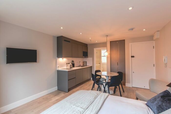 Studio To Rent In Flat - St Quintin Avenue, London, W10