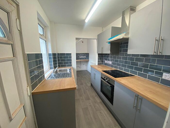 2 Bedroom Terraced House To Rent In Albert Avenue, Wellsted Street, Hull, HU3