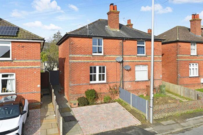 2 Bedroom Semi Detached House For Sale In Barrack Road, Guildford, GU2