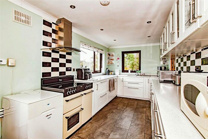 5 Bedroom Detached House For Sale In Drefach, Llanelli, Carmarthenshire, SA14