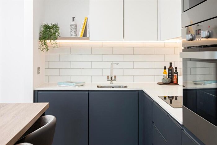 2 Bedroom Apartment For Sale In Circle Square, Nobel Way, Manchester, M1