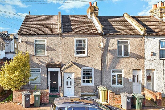 2 Bedroom Terraced House For Sale In Waldeck Road, Dartford, Kent, DA1