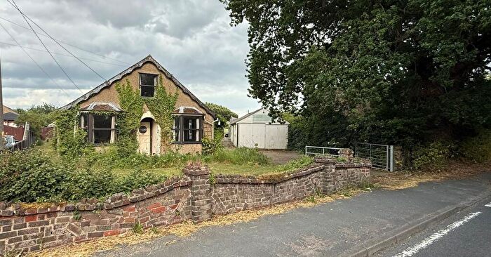 4 Bedroom Detached Bungalow For Sale In Maylock, Mersea Road, Lagenhoe, Essex, CO5