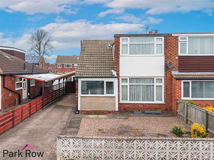 2 Bedroom Semi-detached Bungalow For Sale In Wolsey Croft, Sherburn In Elmet, Leeds, LS25