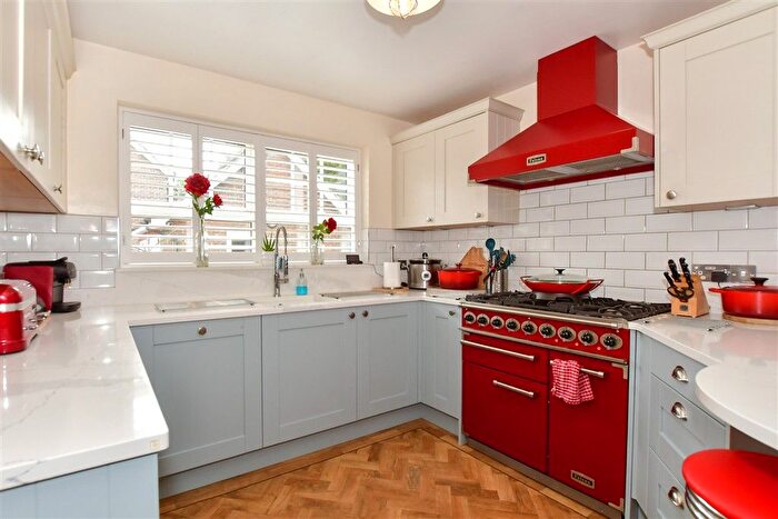 4 Bedroom Detached House For Sale In Larkspur Way, Southwater, Horsham, West Sussex, RH13