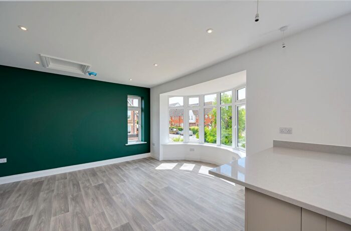 1 Bedroom Flat To Rent In Orwell Road, Felixstowe, Suffolk, IP11