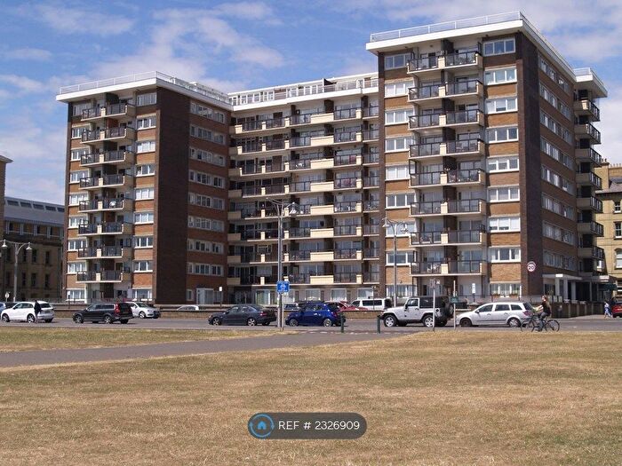 2 Bedroom Flat To Rent In Queens Gardens, Hove, BN3
