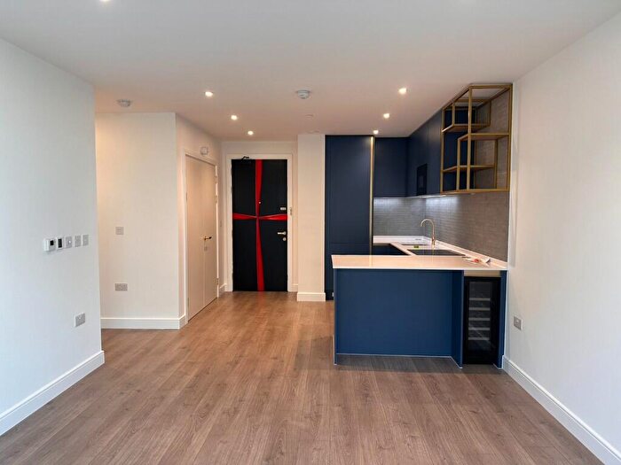 1 Bedroom Flat To Rent In Quay Walk, Wembley, Middlesex, HA0