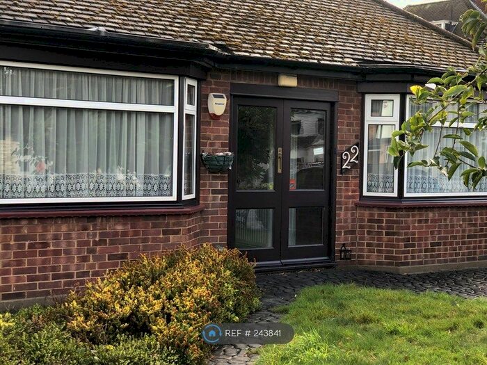 2 Bedroom Bungalow To Rent In Great Nelmes Chase, Hornchurch, RM11