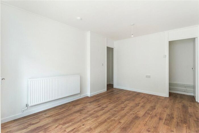 1 Bedroom Apartment To Rent In City Road, London, EC1V