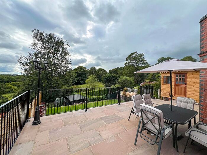 3 Bedroom Semi-Detached House For Sale In Greenways, Moss Hill, Stockton Brook, Nw., ST9