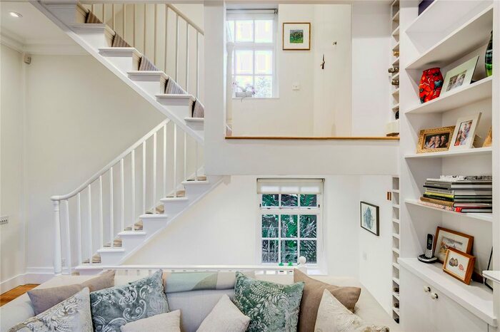 2 Bedroom Terraced House To Rent In Moreton Terrace, Pimlico, London, SW1V