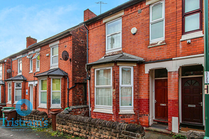 6 Bedroom Semi-Detached House To Rent In Teversal Avenue, Nottingham, NG7