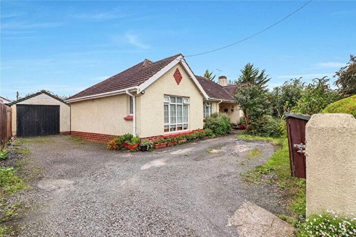 3 Bedroom Bungalow For Sale In Highbury Road, Barnstaple, Devon, EX32