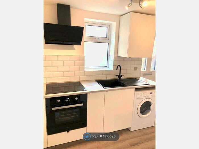 1 Bedroom Flat To Rent In Warrington Road, Prescot L34