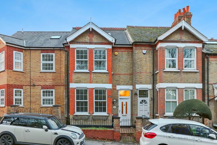 3 Bedroom Terraced House To Rent In Chigwell Road, Woodford Green, IG8