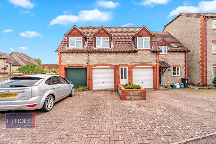 1 Bedroom Flat To Rent In Muirfield, Warmley, Bristol, BS30