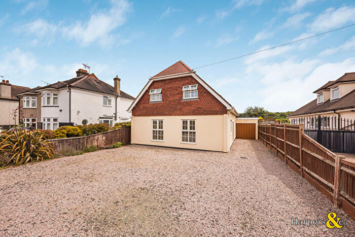 5 Bedroom House For Sale In Birchwood Road, Dartford, DA2