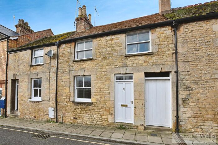 3 Bedroom Cottage To Rent In Austin Street, Stamford, PE9