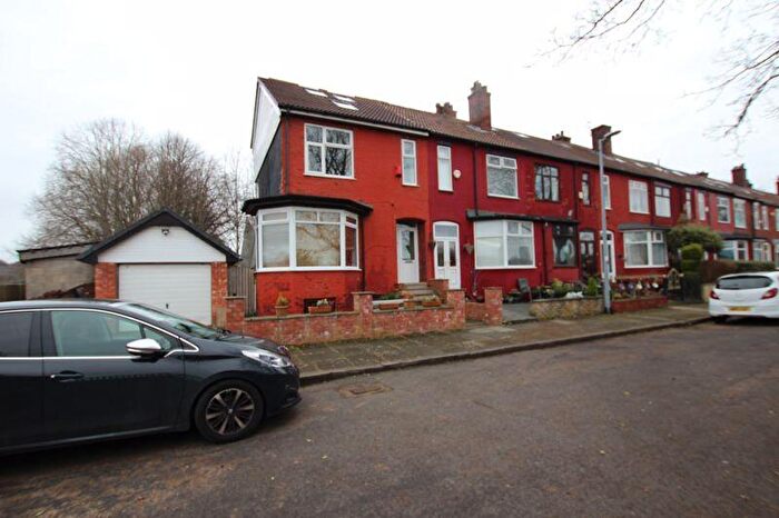 1 Bedroom Flat To Rent In Hugh Oldham Drive, Salford, M7