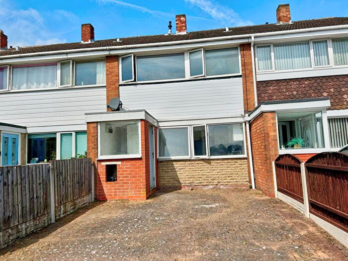 3 Bedroom Terraced House For Sale In Glenmore Avenue, Burntwood, WS7