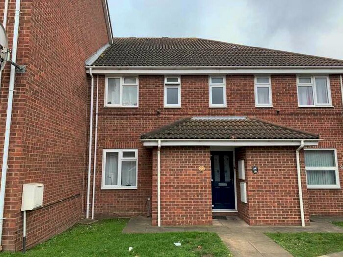 1 Bedroom Flat To Rent In Burdetts Rd, Dagenham, RM9