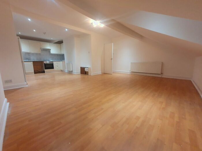 2 Bedroom Flat To Rent In 38 Mayfield Road, Manchester M16